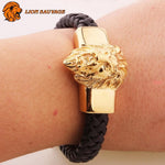Bracelet Zodiaque Lion en Cuir sur le poignet 